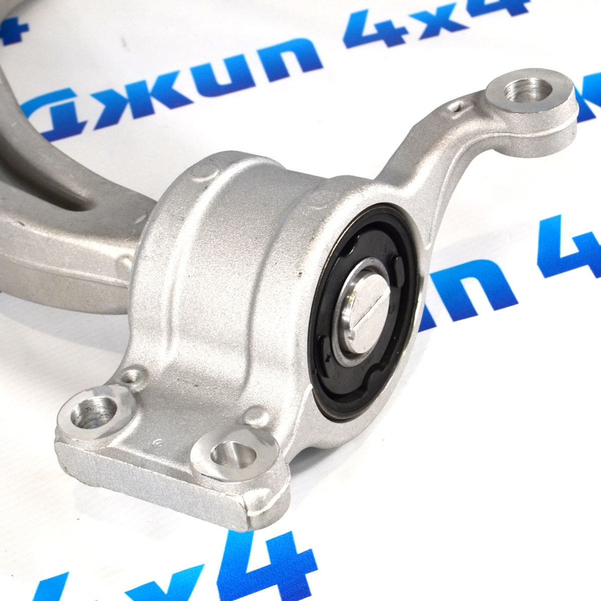 Рычаг передний нижний Chrysler Pacifica (правый) 05274642AA