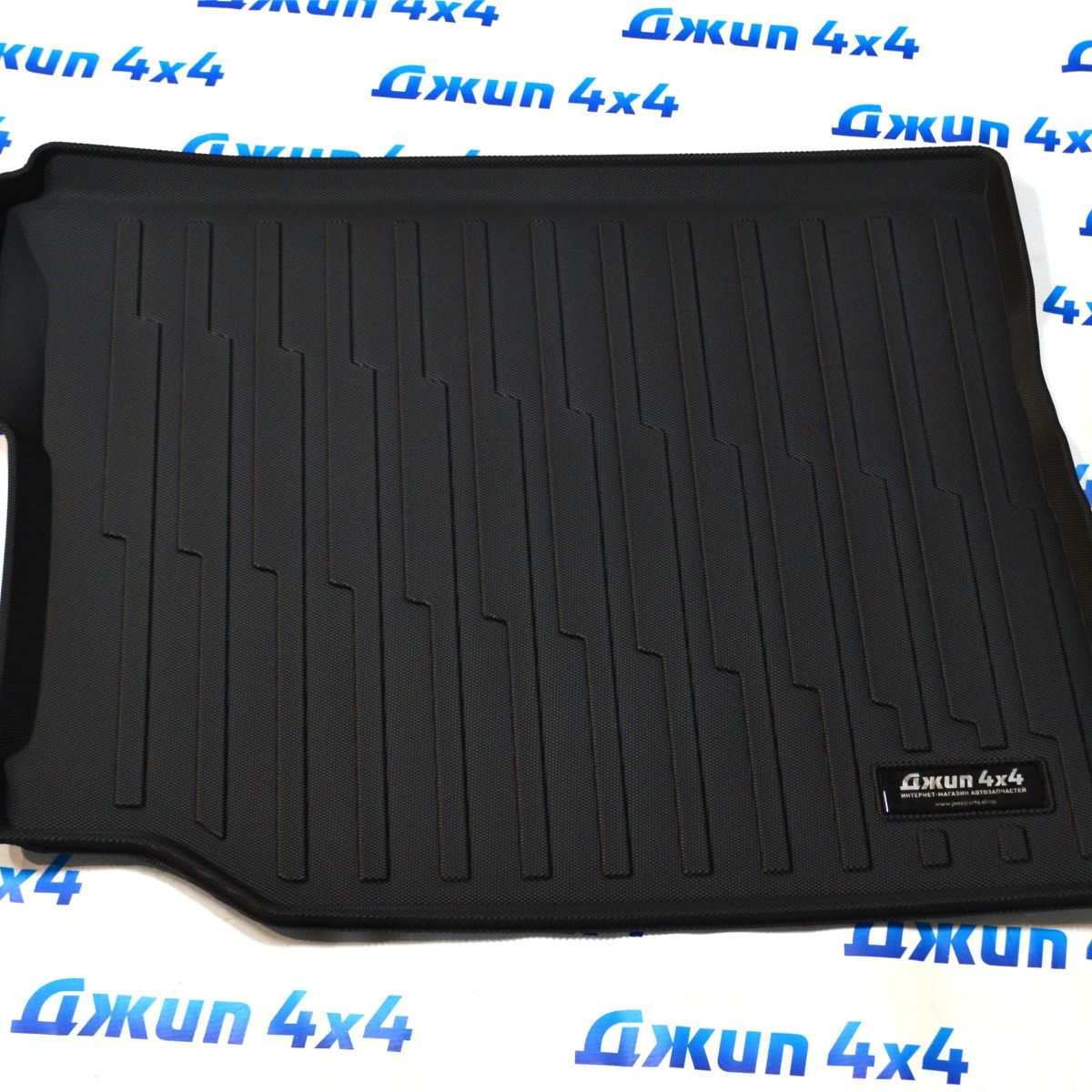 Ковер в багажник Jeep Wrangler JL 5 дверей (с сабвуфером) 82216626AB