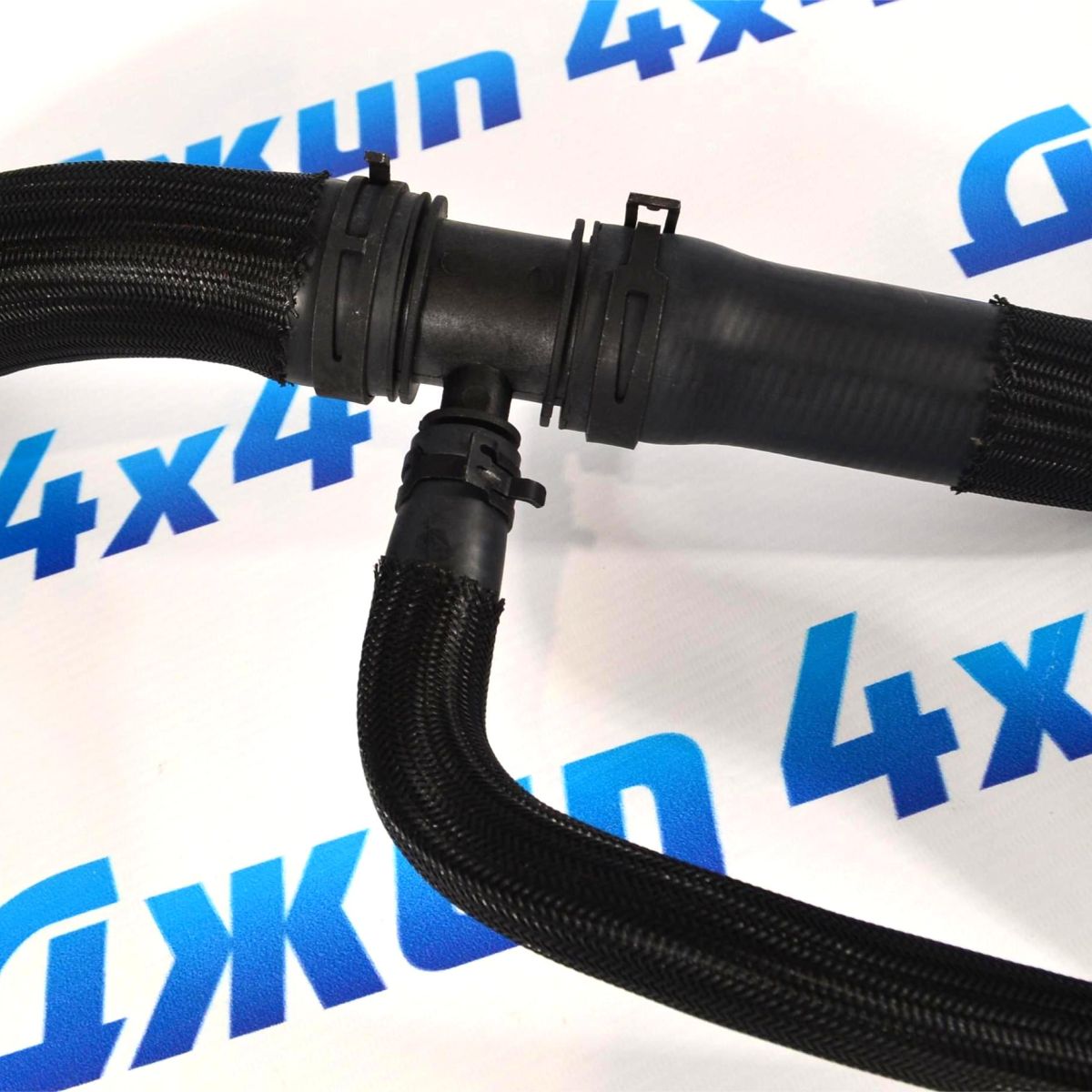 Патрубок радиатора нижнего Jeep Grand Cherokee WK2 V3.0CRD 52014834AD