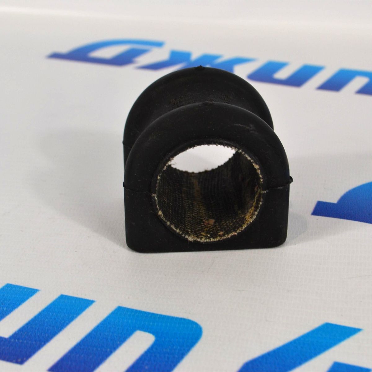 Втулка переднего стабилизатора Dodge Ram 1500 DT 68264639AC