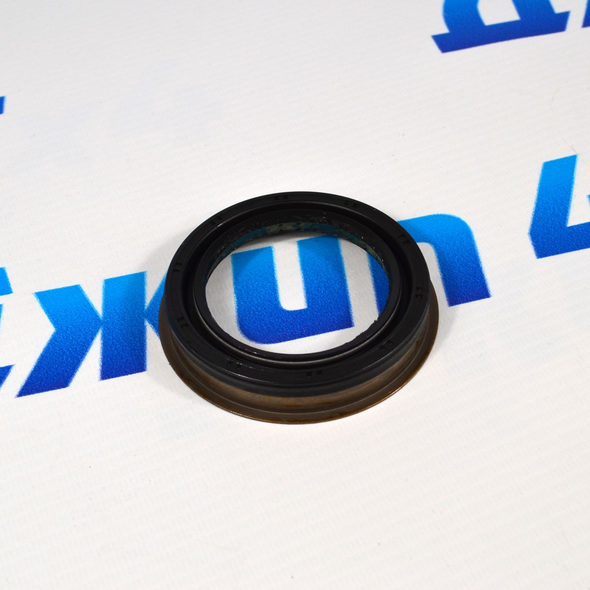 Сальник хвостовика РКПП Jeep Grand Cherokee 2005-2023 05143715AA