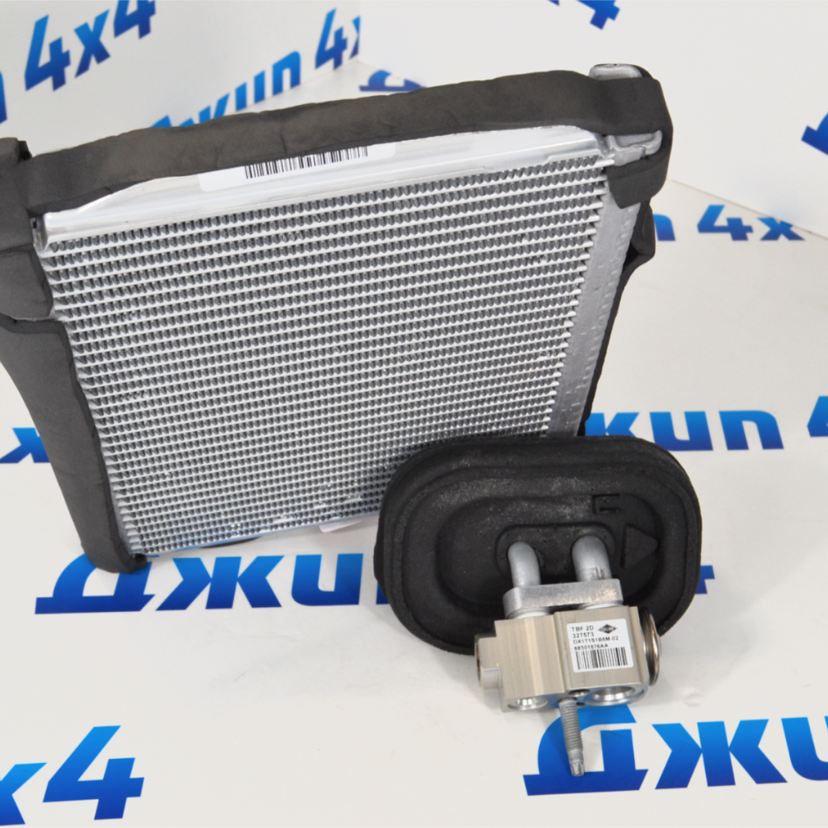 Испаритель кондиционера в комплекте с редукционным клапаном Jeep Wrangler JL/Jeep Gladiator JT 68301871AA