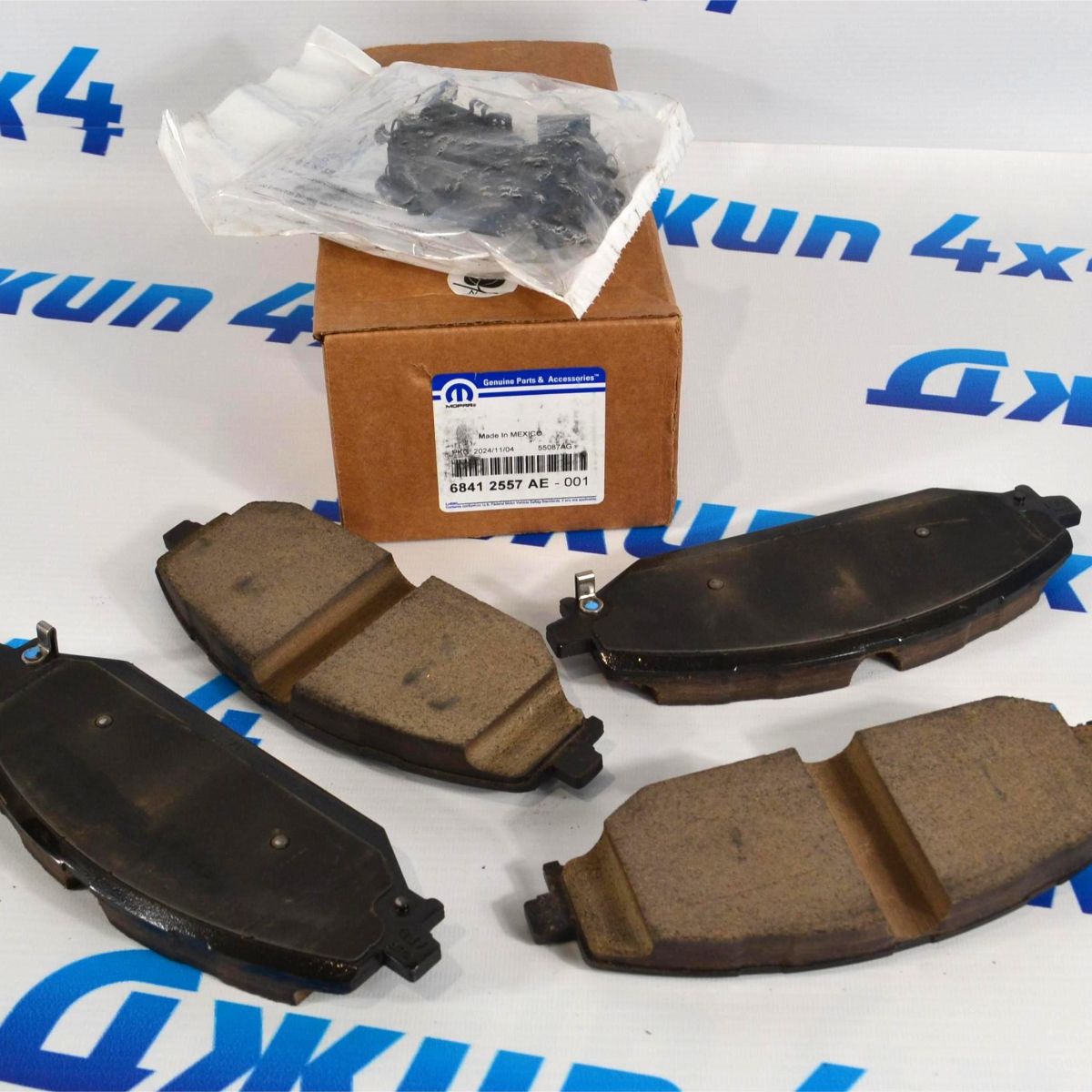 Колодки тормозные передние Dodge Ram 1500 DT 68412557AE