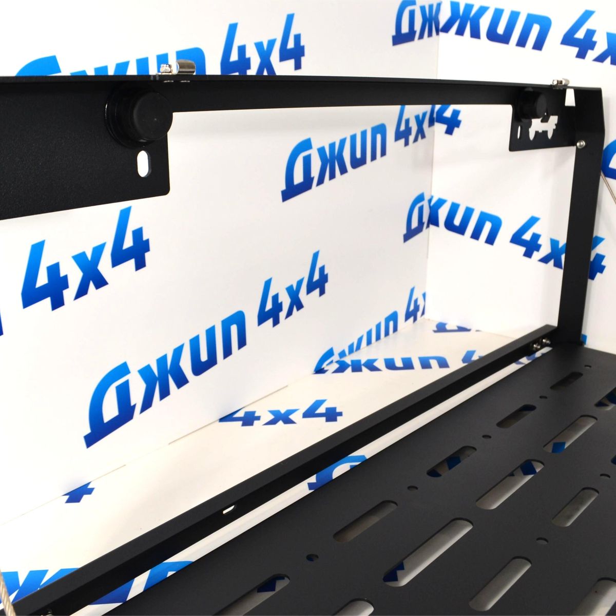 Откидной столик на дверь багажника Jeep Wrangler JL 2018- 82215416AB