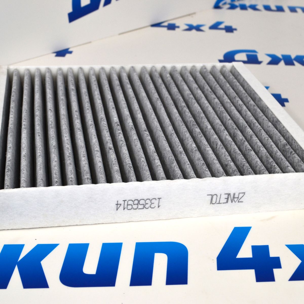 Фильтр салонный угольный  Cadillac XT5/Cadillac Escalade T1 2021- 13356914