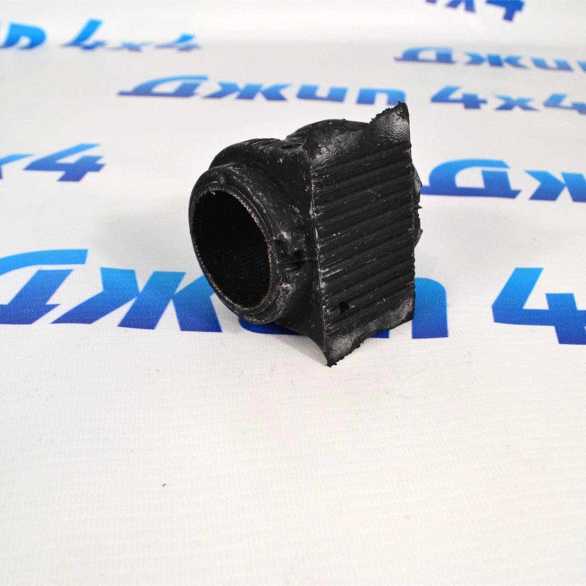 Втулка заднего стабилизатора Range Rover L405/Range Rover Sport L494 LR048462