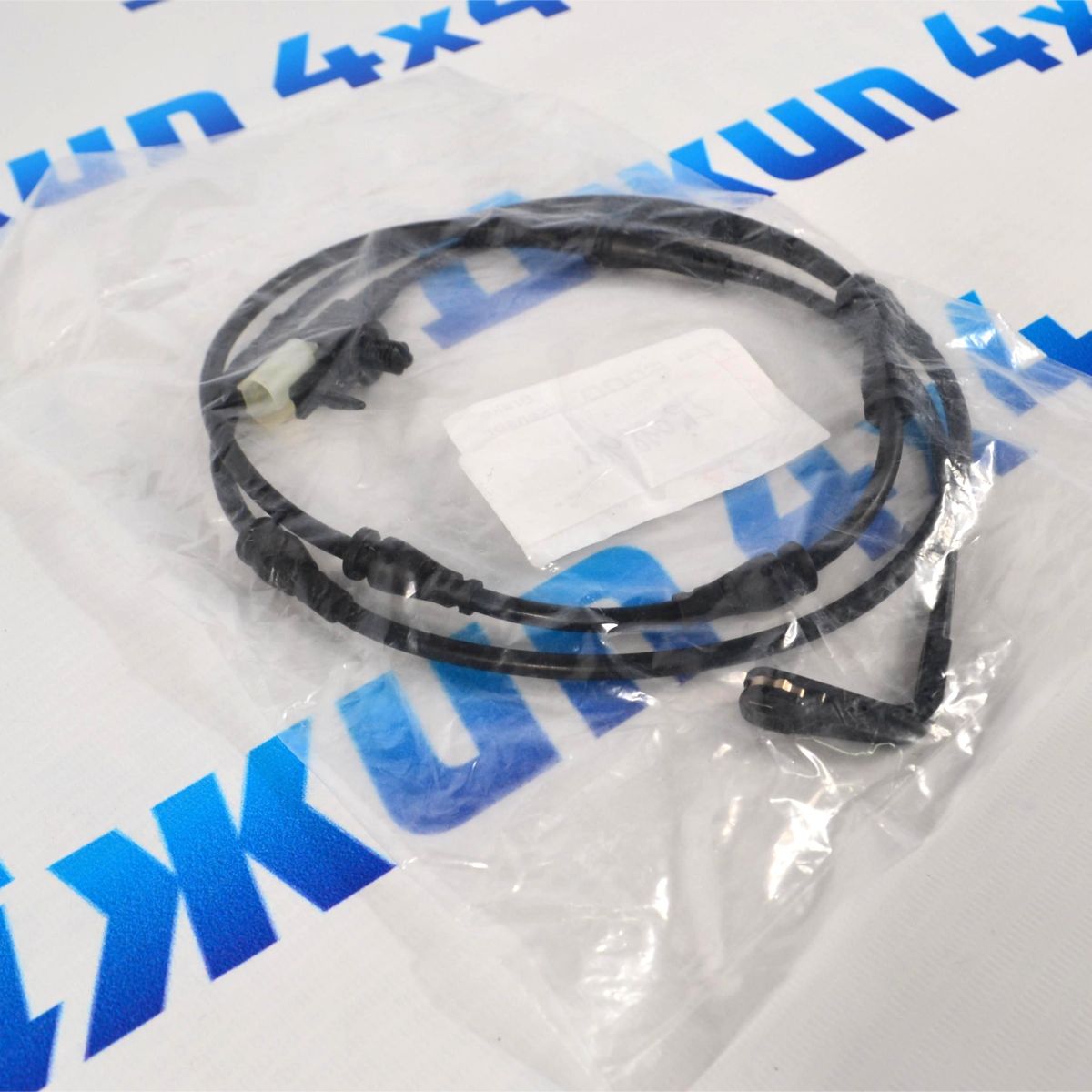 Датчик износа передних тормозных колодок  Range Rover L405/Range Rover Sport L494 LR098988