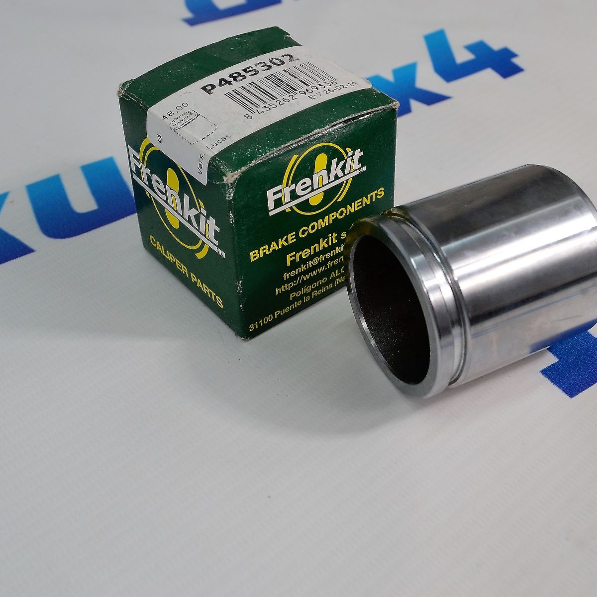 Поршень переднего тормозного суппорта Land Rover Discovery/Range Rover/Range Rover Sport (Lucas) LR047905