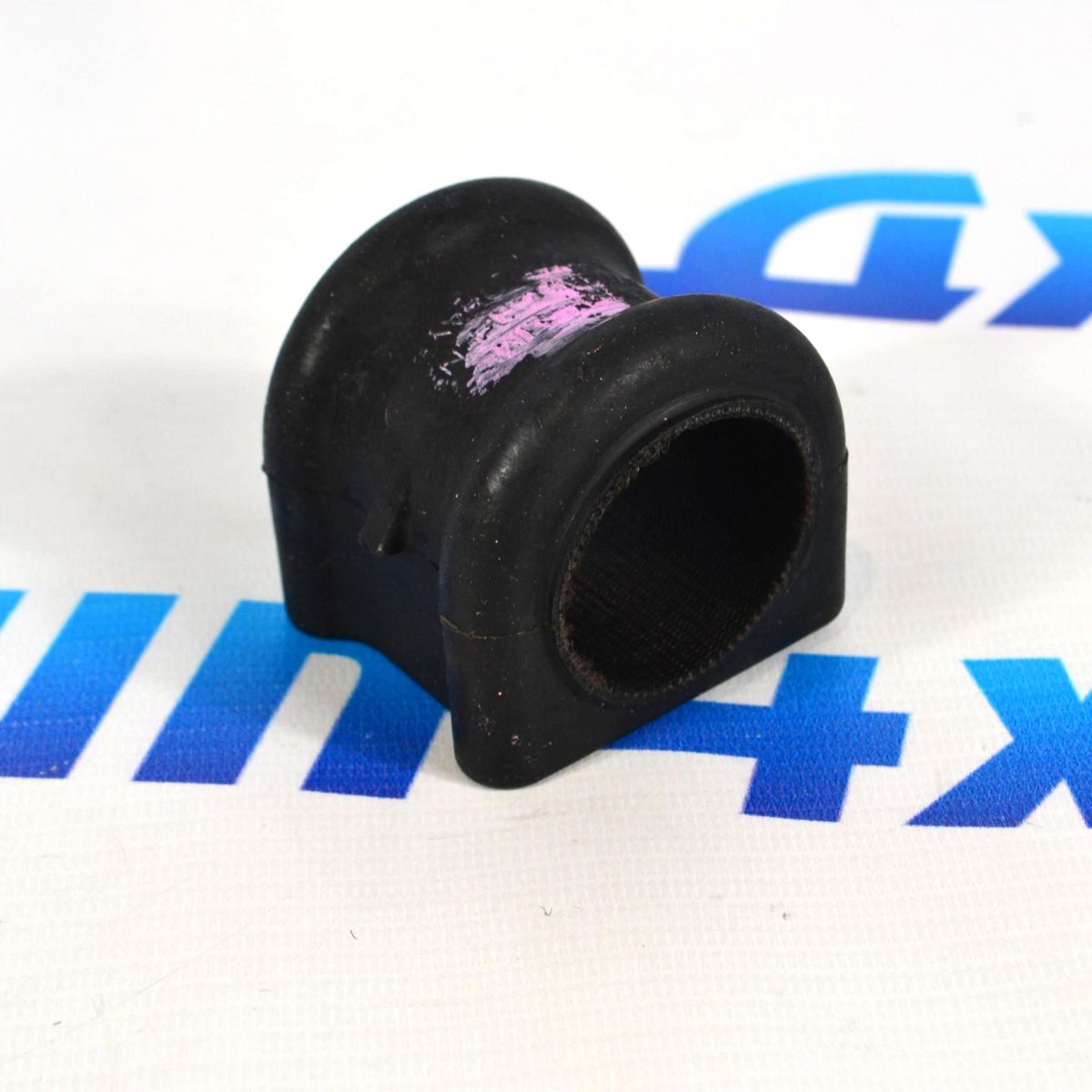 Втулка переднего стабилизатора Dodge Ram 1500 DT 68264639AC