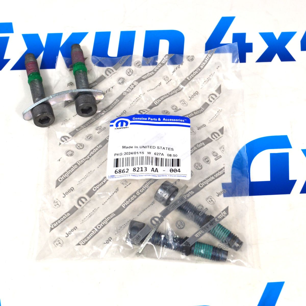 Болт крепления карданного вала (к-кт 2шт) Jeep Grand Cherokee WK2 68628213AA