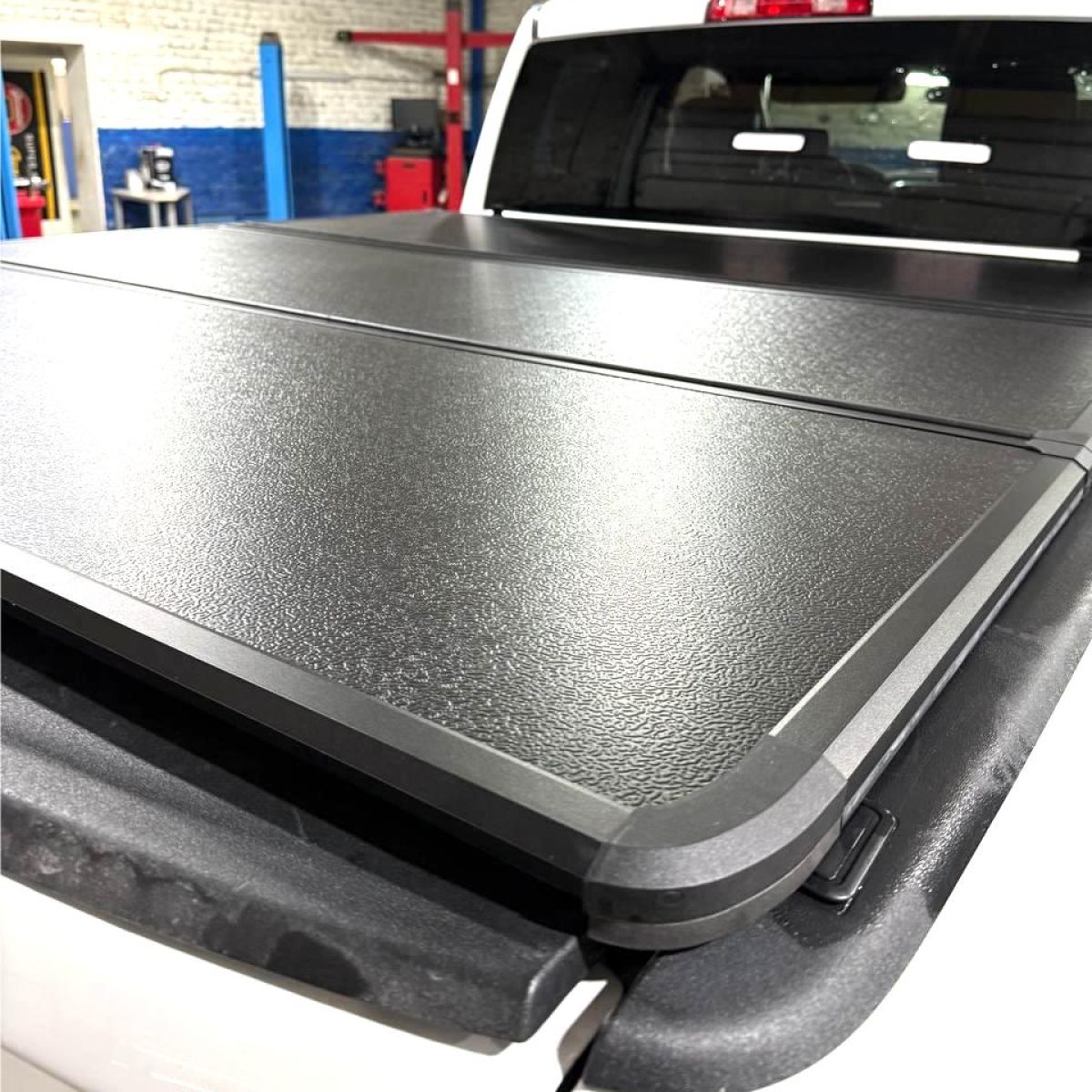 Крышка кузова Dodge Ram 1500 для кузова 6.4 (без рам боксов) 82215864AB