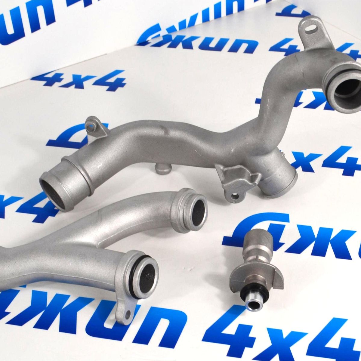 Комплект алюминиевых патрубков системы охладения двигателя Range Rover V5.0SC LR092992/LR090630/LR