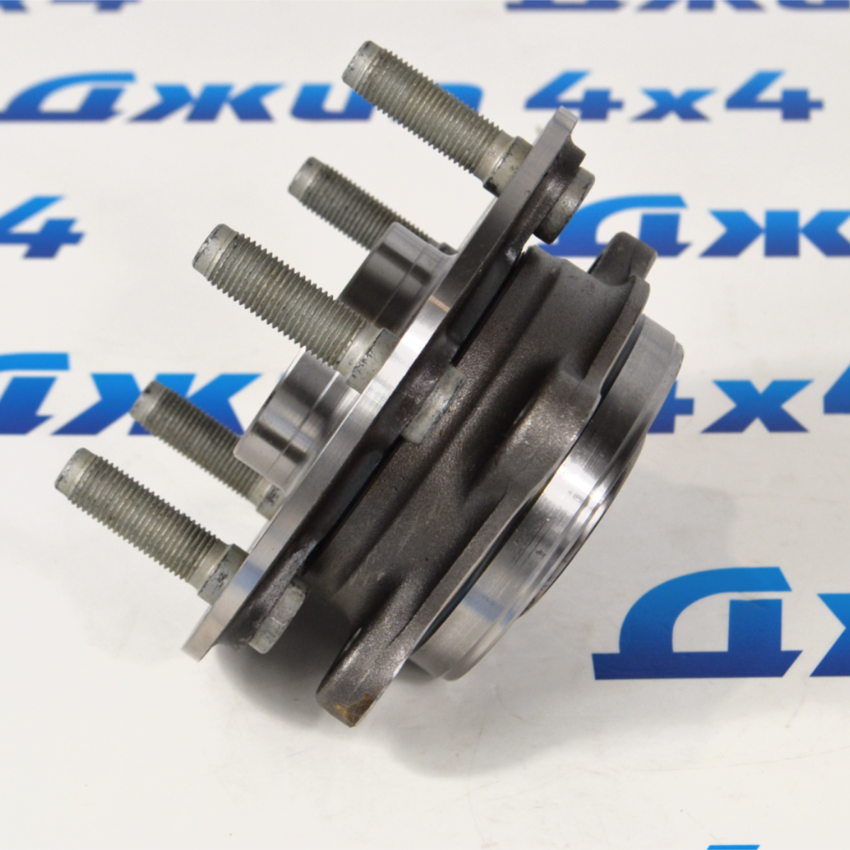 Ступичный узел задний Jeep Grand Cherokee WL 68346852AA