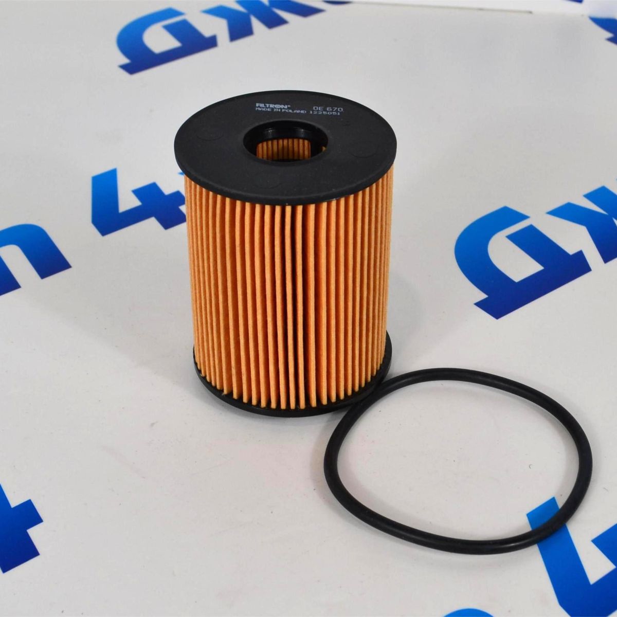 Фильтр масляный Jeep Compass/Jeep Renegade/Fiat 500 V1.4 MultiAir (картридж) 68102241AA