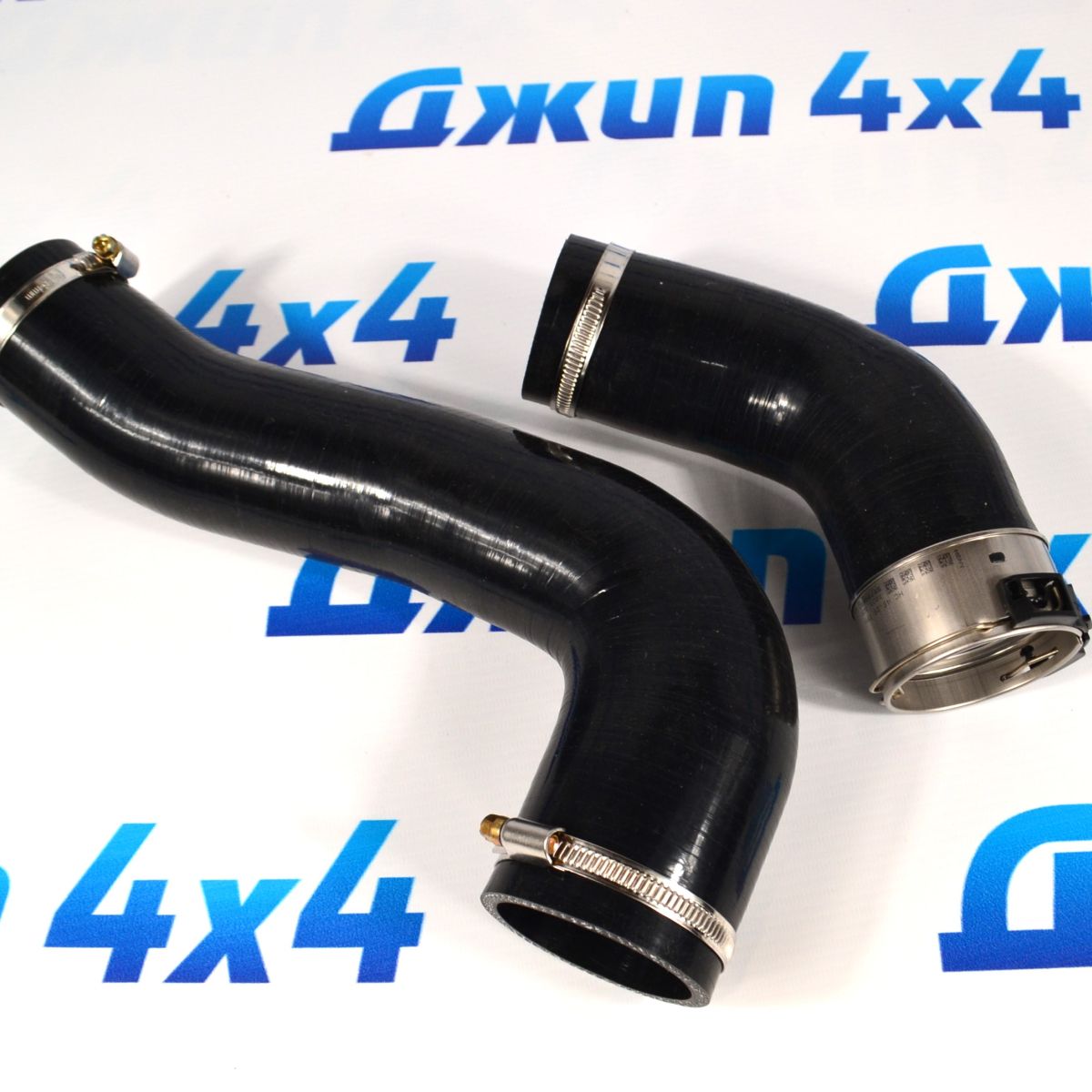 Патрубок турбины к интеркуллеру Jeep Grand Cherokee WK2 V3.0CRD 52014481AG