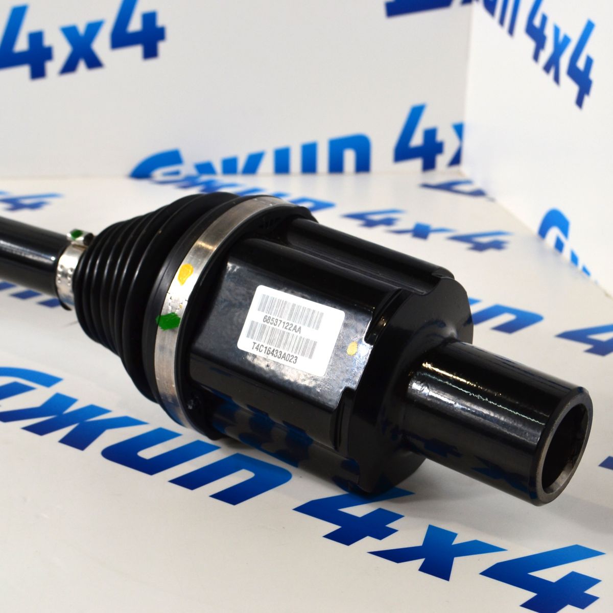 Привод передний Dodge Ram 1500 DT (после 15 марта 2021 года) 68537122AA