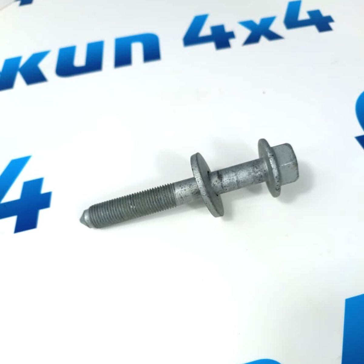 Болт заднего подрамника Dodge Caliber PM Jeep Compass MK 6508743AA