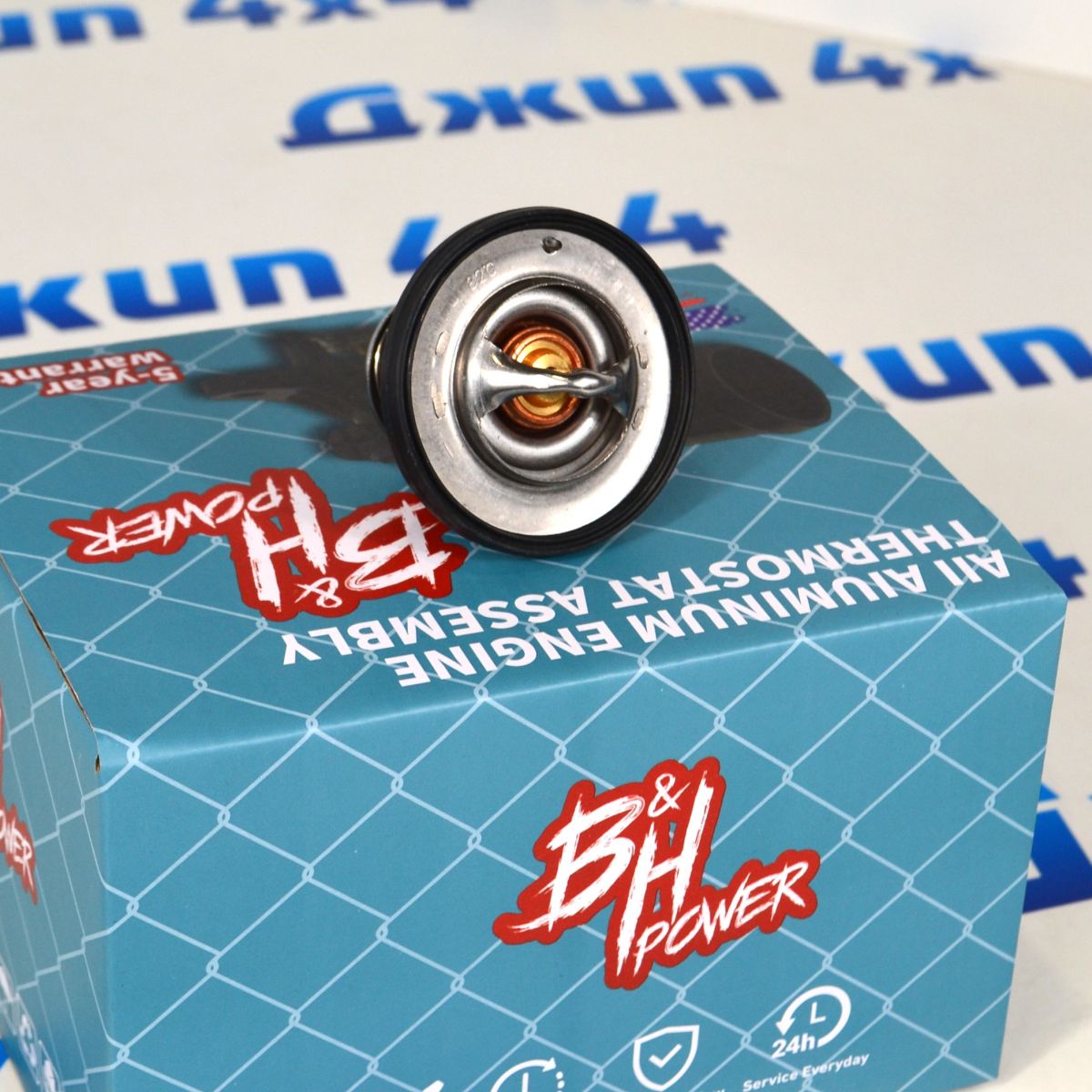 Термостат Jeep Grand Cherokee WK2/Jeep Commander XK/Dodge Ram V5.7/6.1/6.4 Hemi/ 82 градуса 52028898AJ