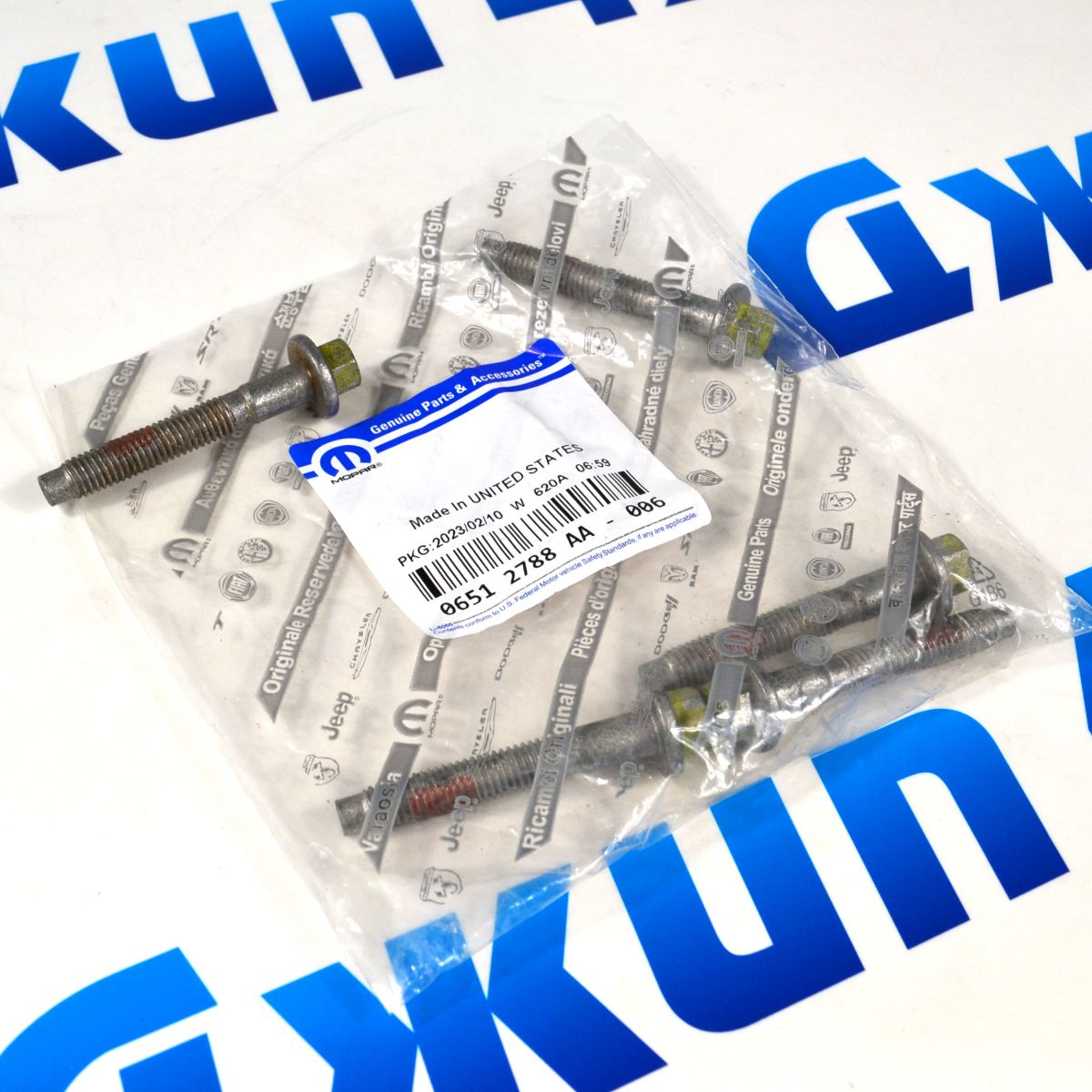 Болт выпускного коллектора Jeep/Dodge/Chrysler/Ram V5.7/6.4Hemi 2018-  (М8х1,25х54,50) 06512788AA