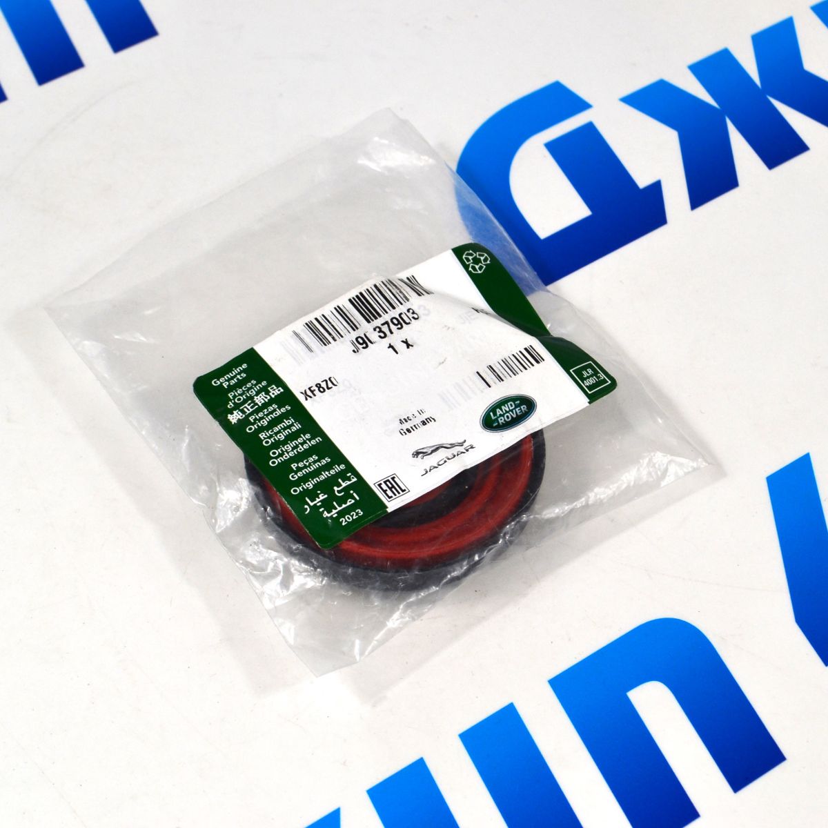 Клапан картерных газов Range Rover Evoque L551/Land Rover Discovery Sport L550 V2.0T Petrol (PCV) J9C37903