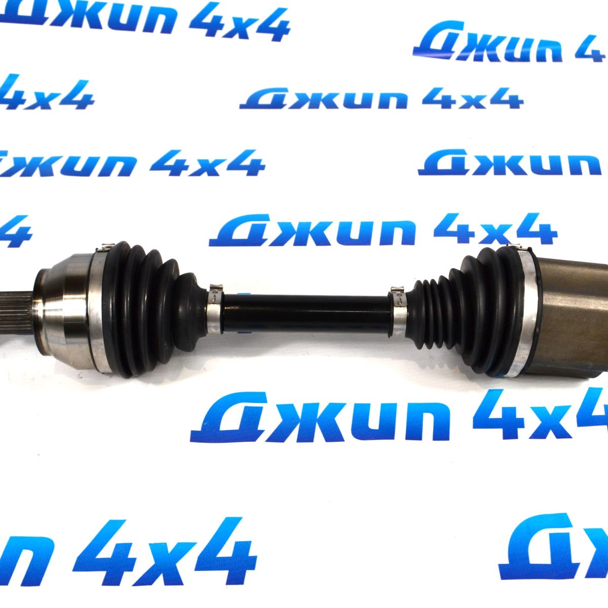 Привод передний Land Rover Discovery Sport L550/Range Rover Evoque L551 (левый) LR180070