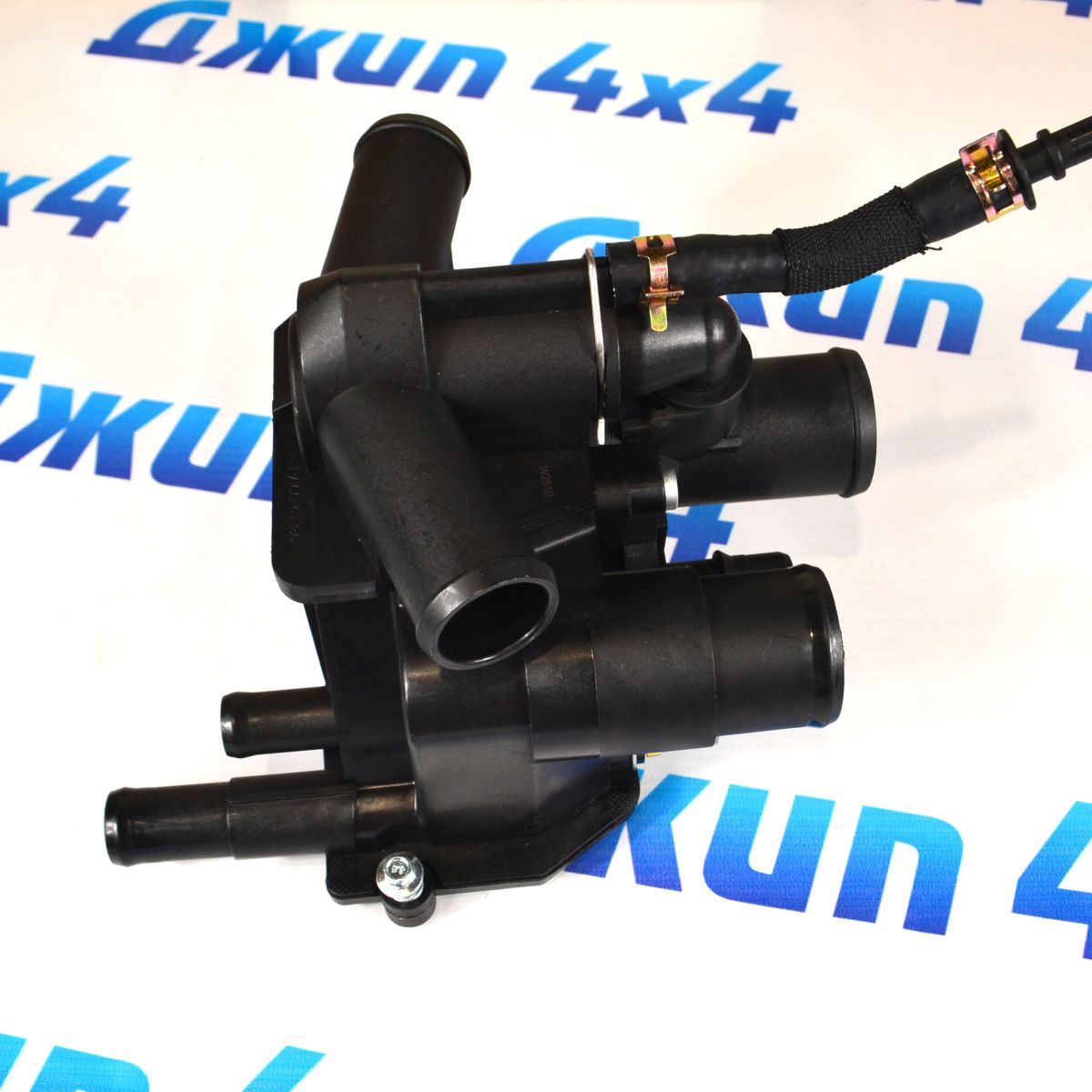 Термостат Range Rover Sport L320/Range Rover L322 V3.6TD (с корпусом) LR004318