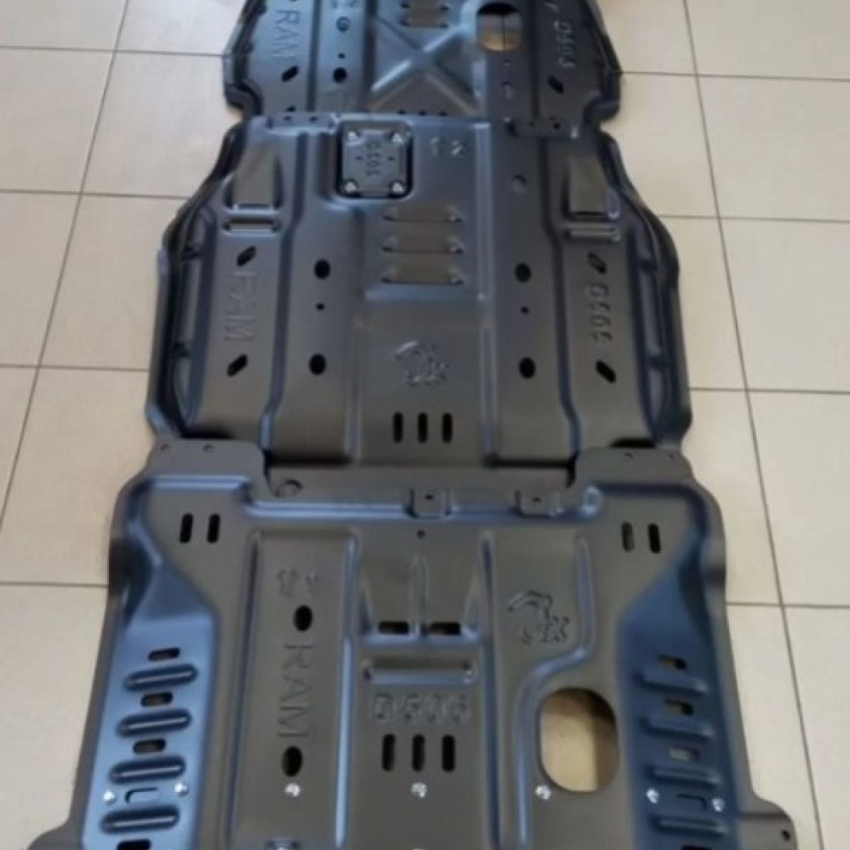 Защита днища Dodge Ram 1500 DT (алюминий,комплект) 68709208AA