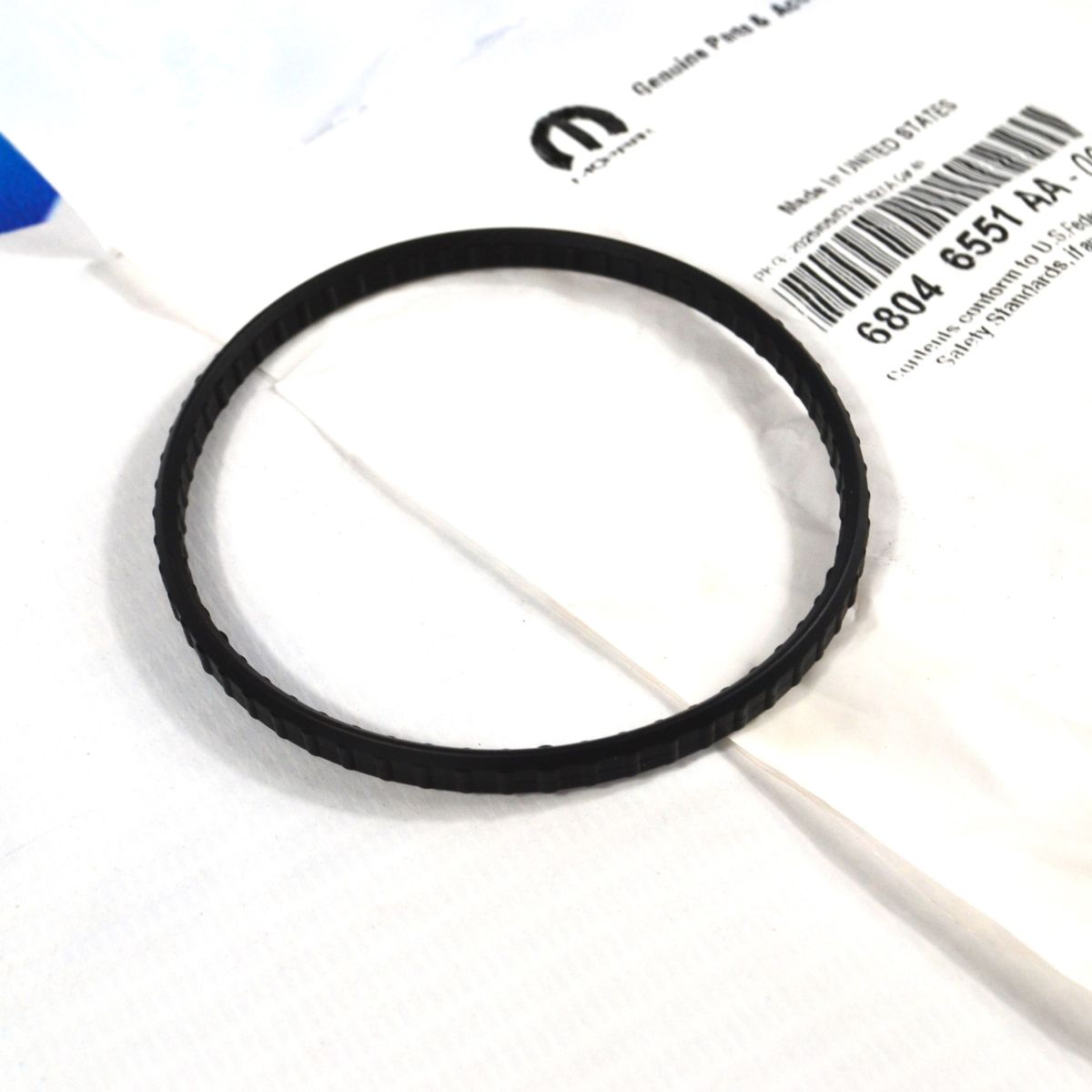 Прокладка теплообменика Jeep Grand Cherokee WK2 V6.4 Hemi 68046551AA