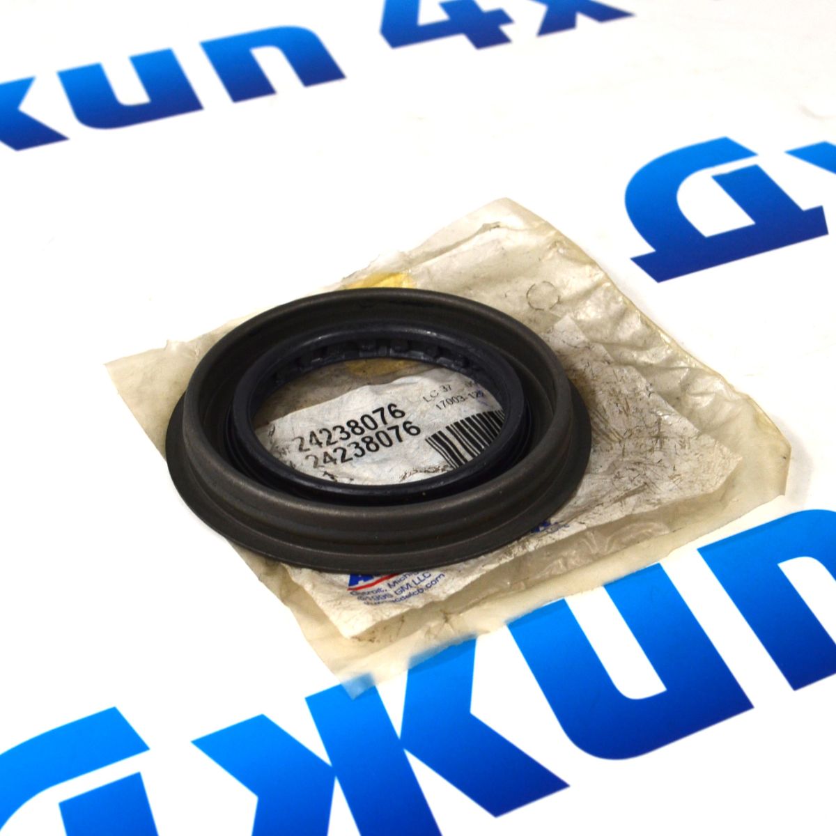 Сальник выходного вала АКПП 6L80 Cadilllac Escalade/Chevrolet Tahoe 24238076