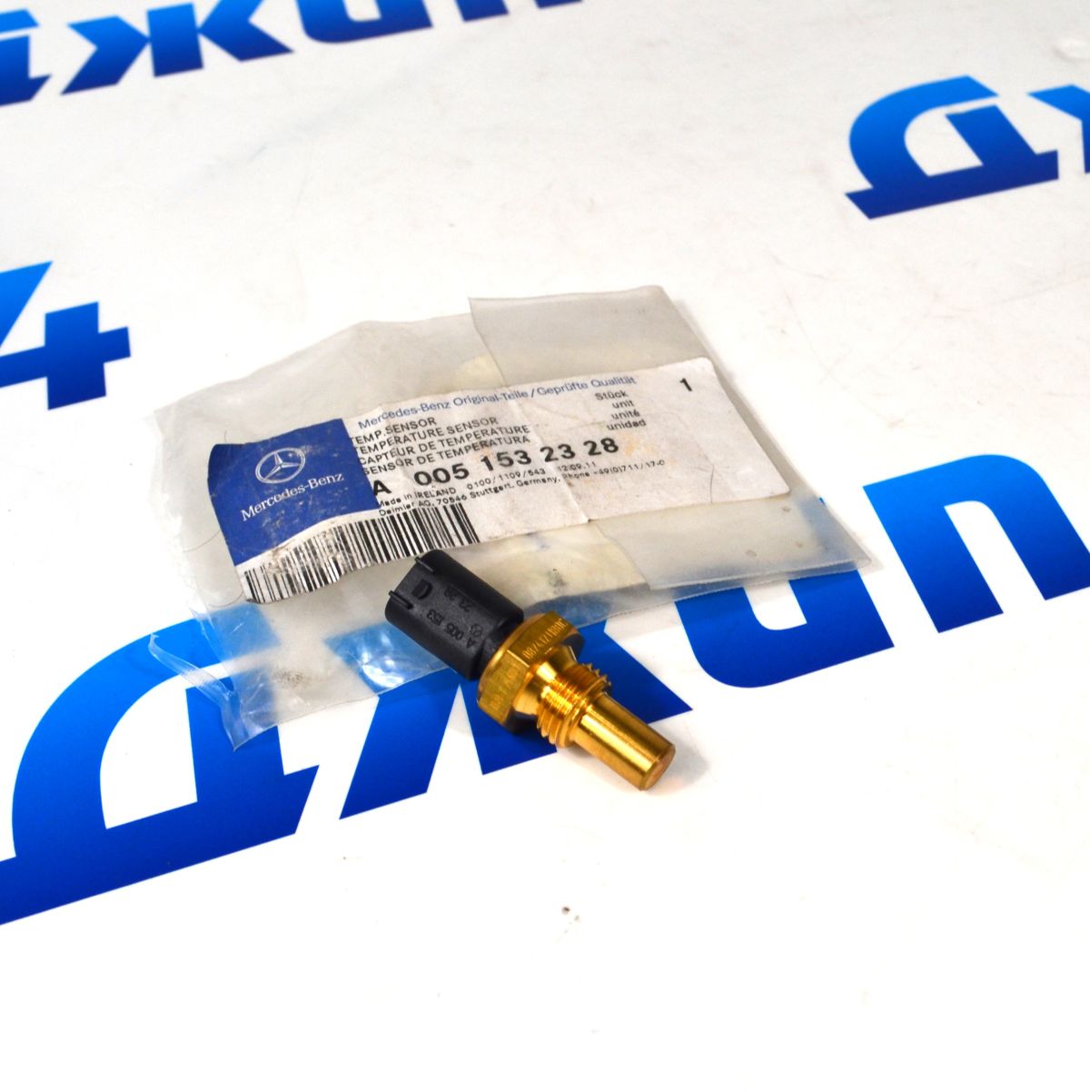 Датчик температуры Jeep Grand Cherokee WK 68057477AA