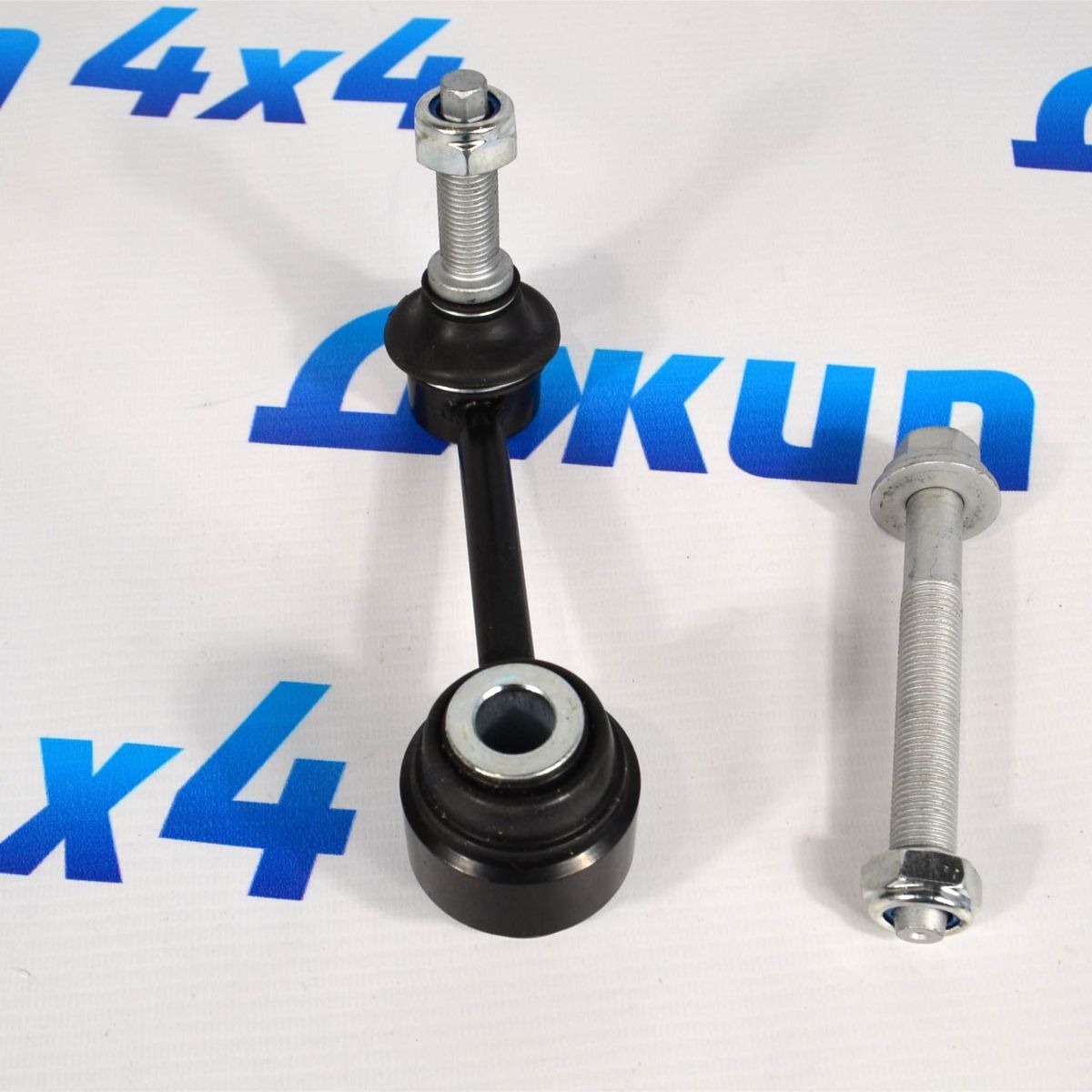 Тяга переднего стабилизатора Jeep Grand Cherokee WK2 (второй рестайлинг) 68280910AA