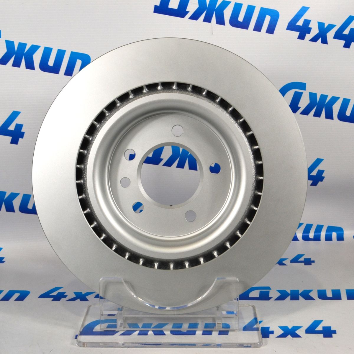 Диск тормозной задний Land Rover Discovery/Range Rover/Range Rover Sport L494 V3.0SC/5.0SC/3.0TD LR033302