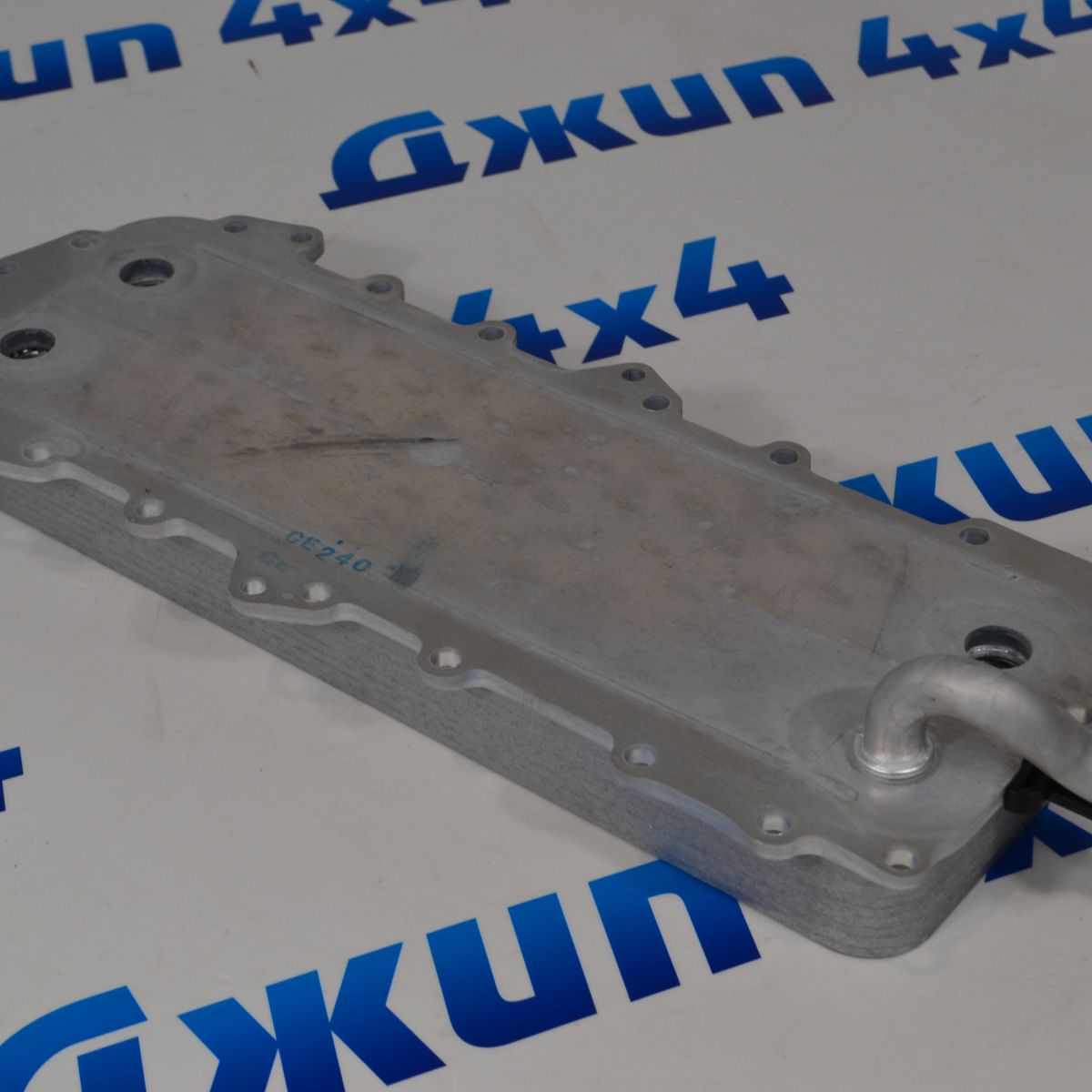 Радиатор масляный Range Rover L322/L405/Range Rover Sport L322/L494 V3.0SC/5.0SC LR039821
