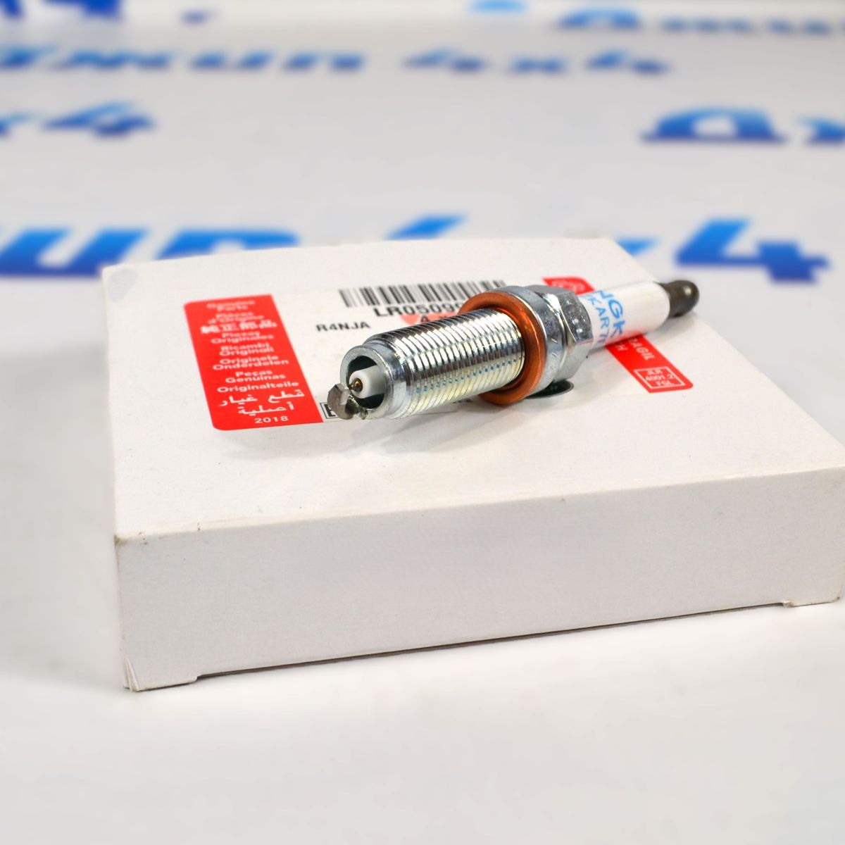 Свеча зажигания Land Rover Range Rover L405/Range Rover Sport L494/Jaguar F-Pace X761 V3.0SC/5.0SC LR050998