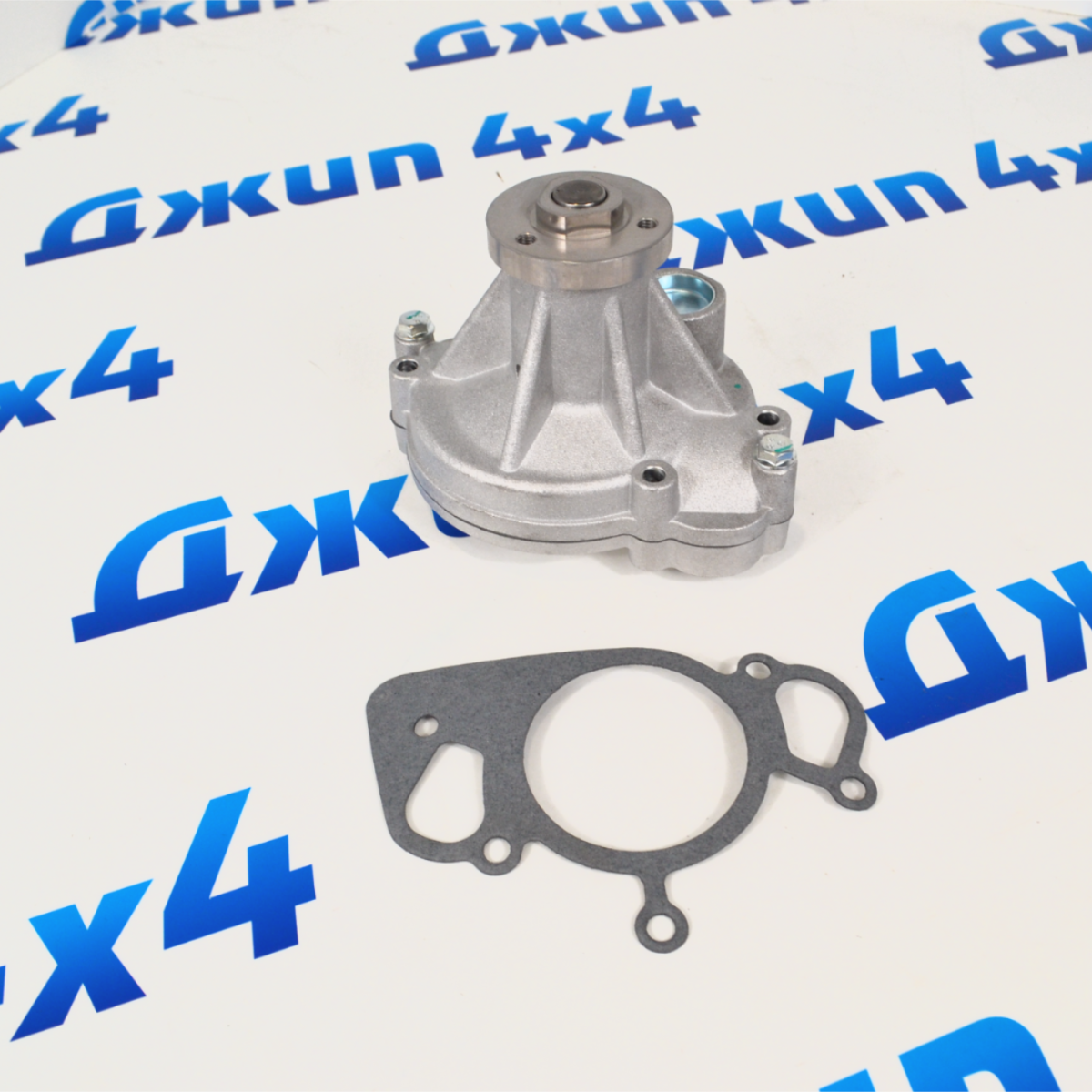 Помпа системы охлаждения Land Rover 4.2SC/4.4 Petrol 4575902