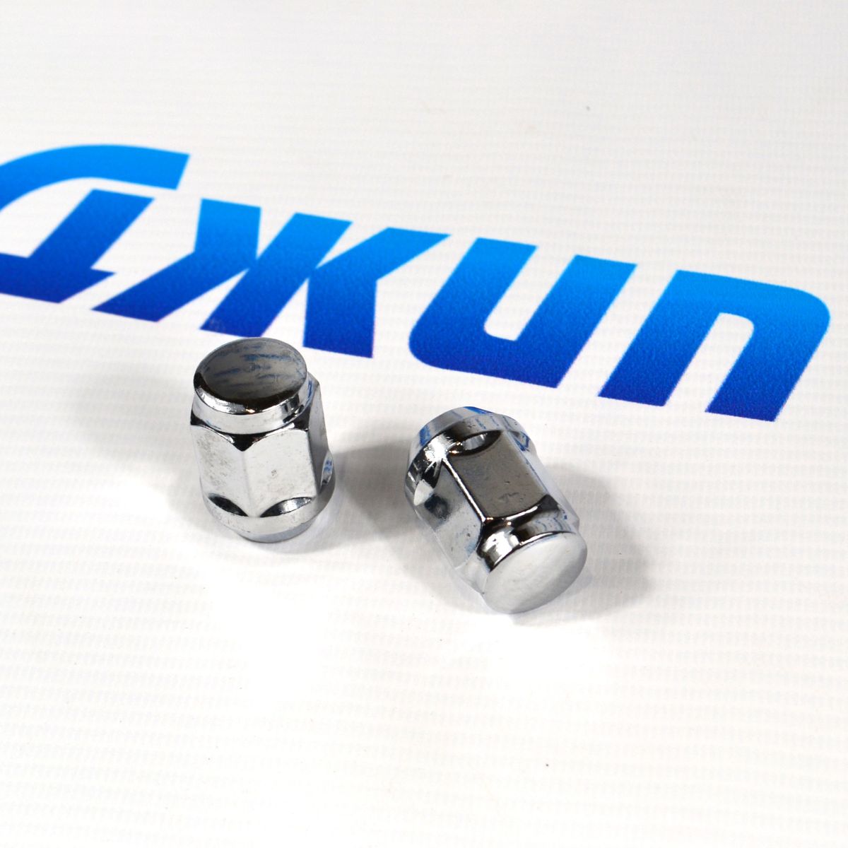 Гайка колёсная цельнометаллическая Range Rover Evoque/Range Rover Velar (M14x1.5х35 мм) LR001381