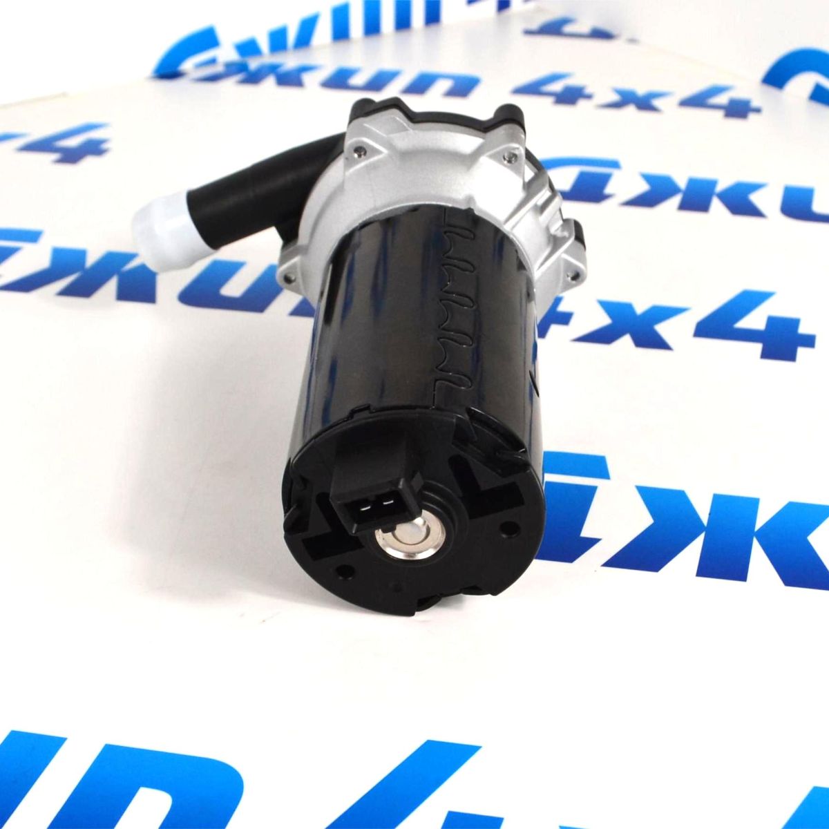 Помпа электрическая охлаждения суперчарджера Land Rover Discovery/Range Rover/Range Rover Sport PEB500010