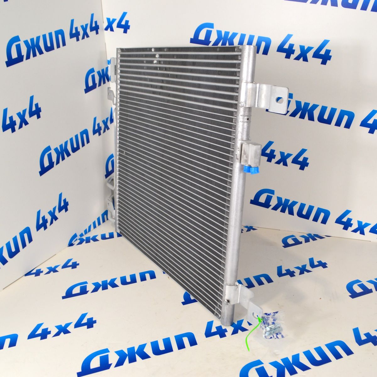 Радиатор кондиционера Jeep Wrangler JK V3.8 Petrol/V2.8CRD 55056635AA