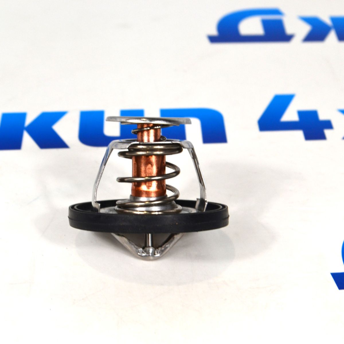 Термостат Jeep Grand Cherokee WK2/Jeep Commander XK/Dodge Ram V5.7/6.1/6.4 Hemi/ 82 градуса 52028898AJ