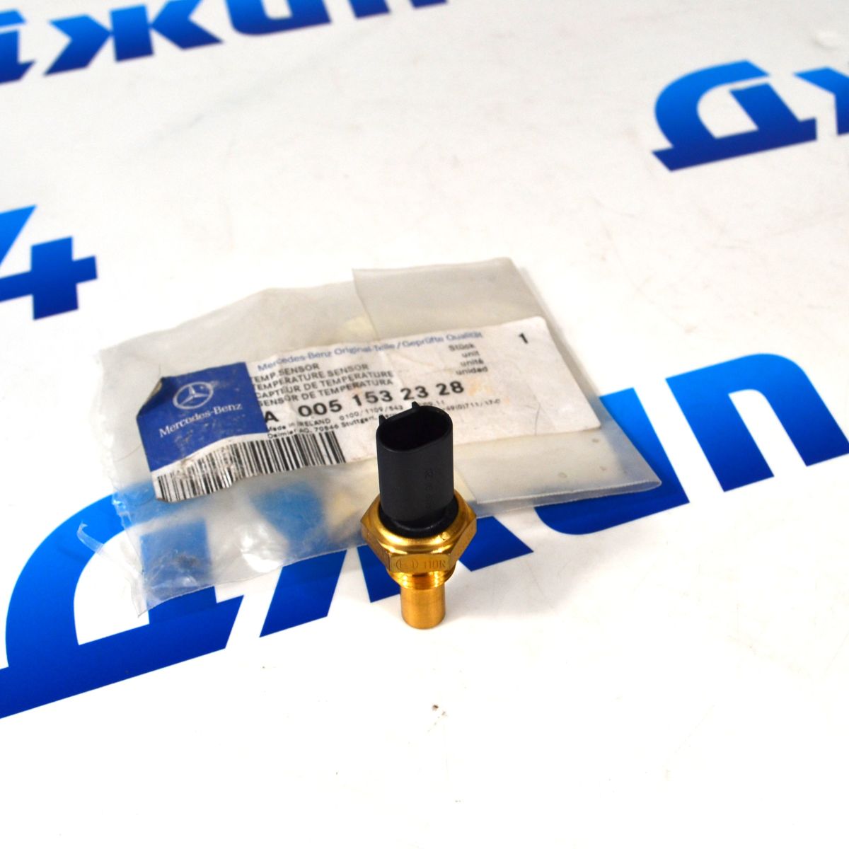 Датчик температуры Jeep Grand Cherokee WK 68057477AA