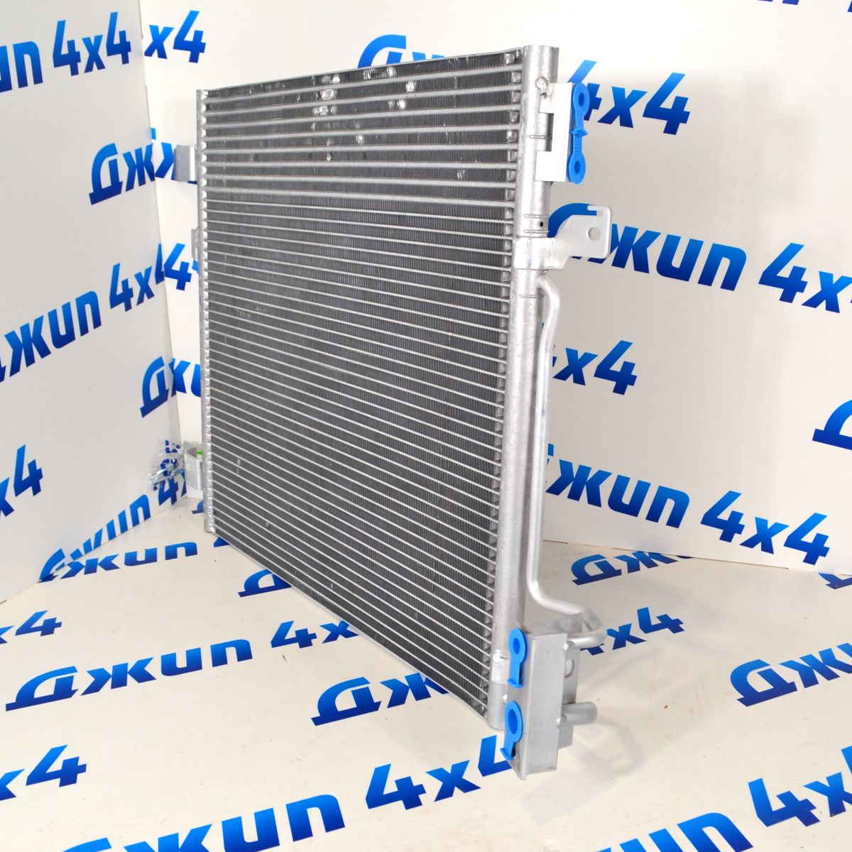 Радиатор кондиционера Jeep Wrangler JK V3.8 Petrol/V2.8CRD 55056635AA