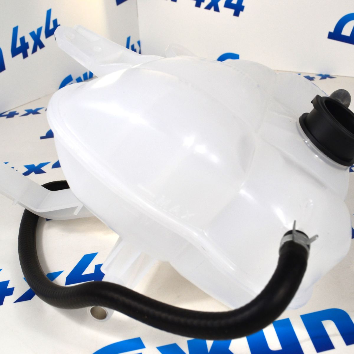 Бачок расширительный Jeep Grand Cherokee WK2 3.0CRD 55037999AF