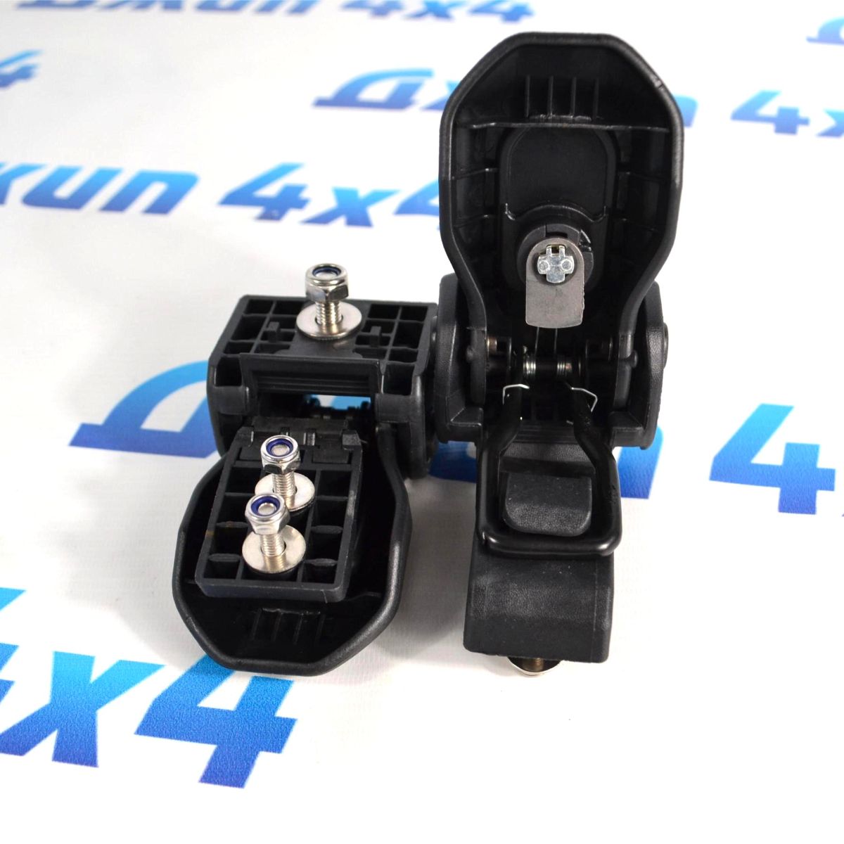 Комплект замков капота Jeep Wrangler JL/Jeep Gladiator JT (с ключом) 68240952AD
