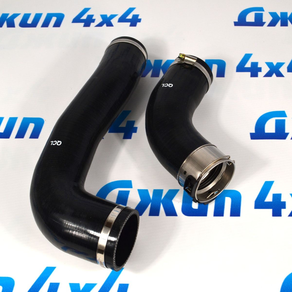 Патрубок турбины к интеркуллеру Jeep Grand Cherokee WK2 V3.0CRD 52014481AG