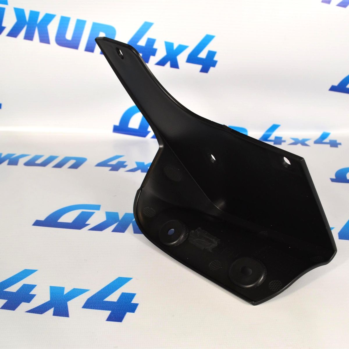 Брызговик задний Jeep Grand Cherokee WK2 (правый) 68204512AA