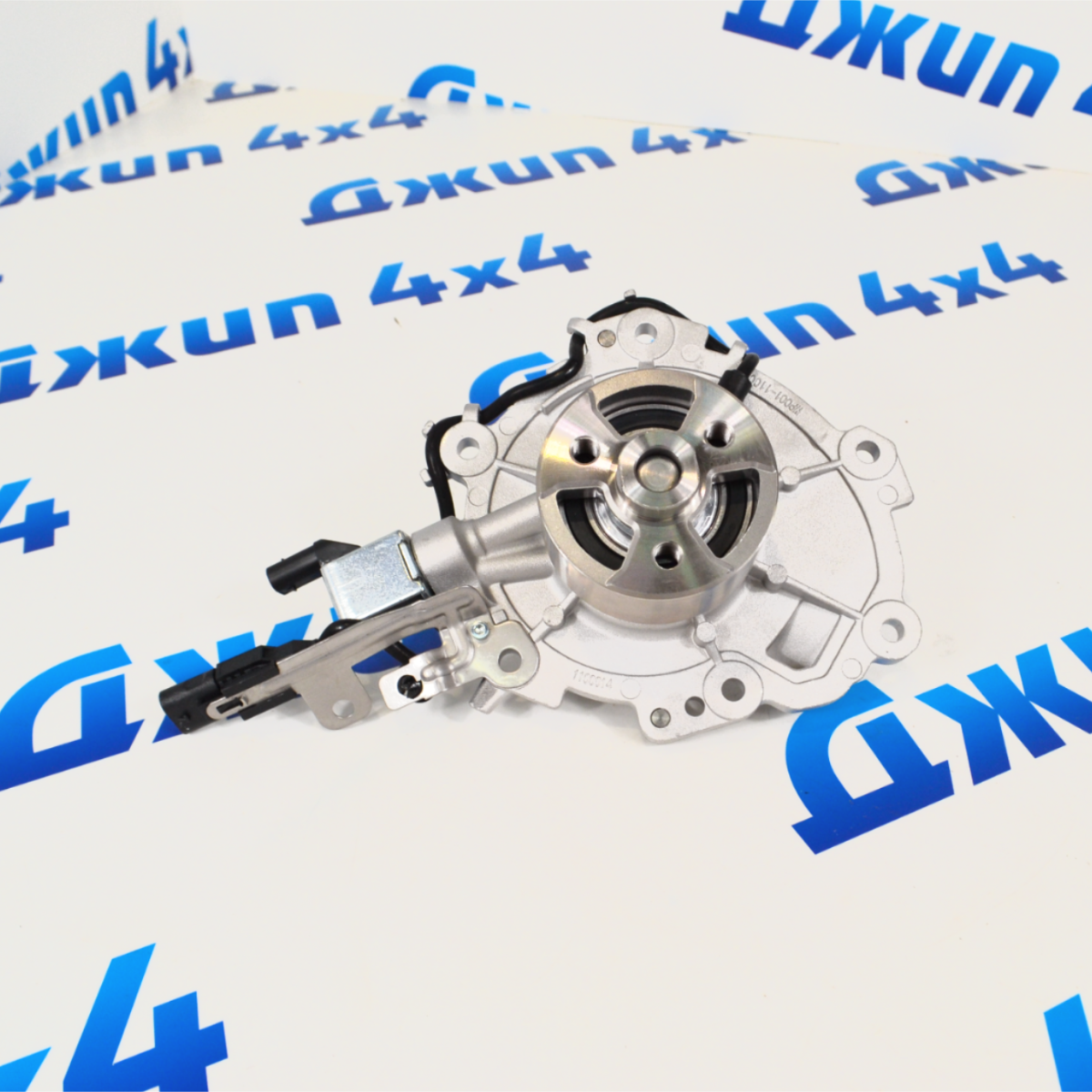 Помпа системы охлаждения Land Rover Discovery Sport L550/Range Rover Velar L560 V2.0T Petrol LR123392