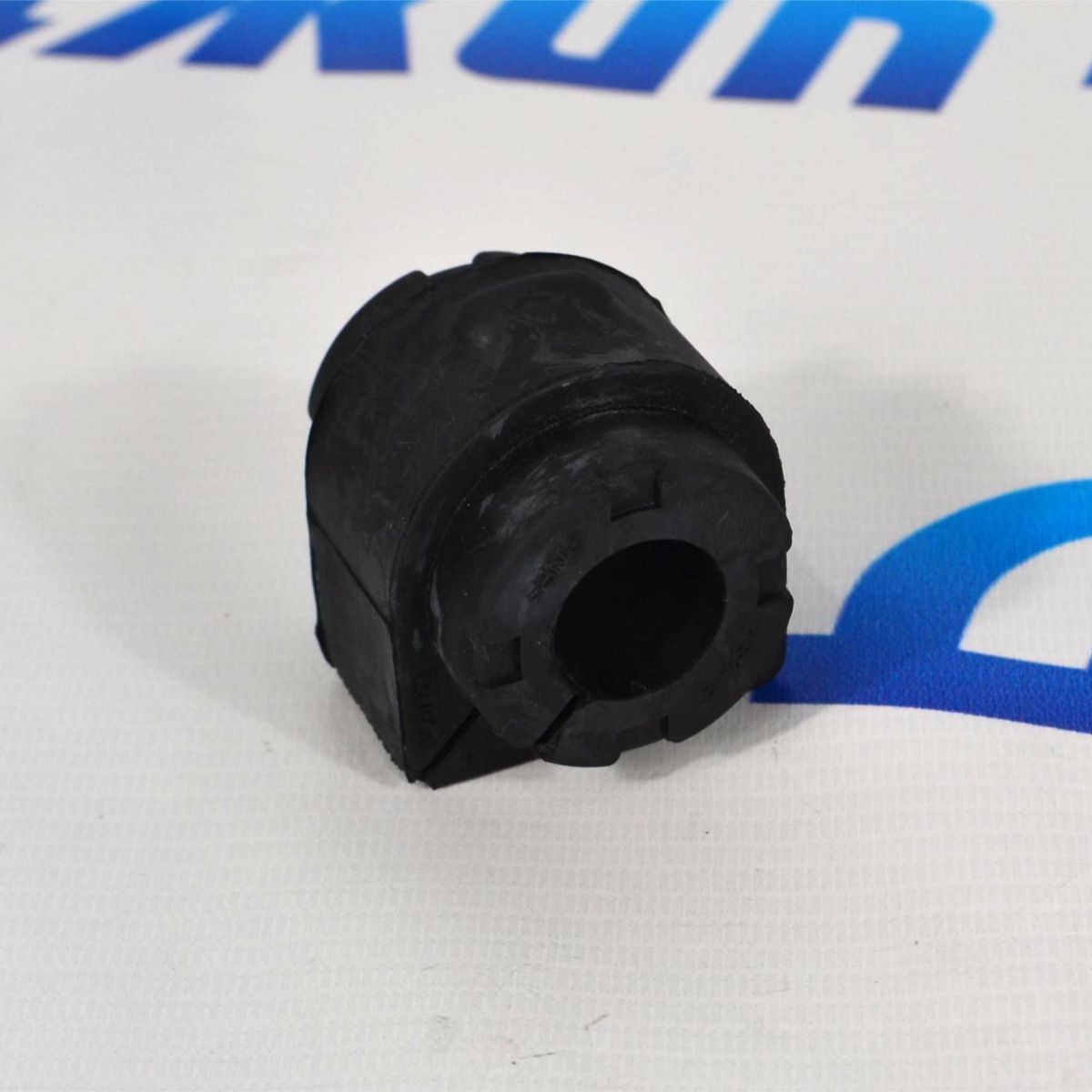 Втулка  переднего стабилизатора Range Rover Evoque 2011- LR005649