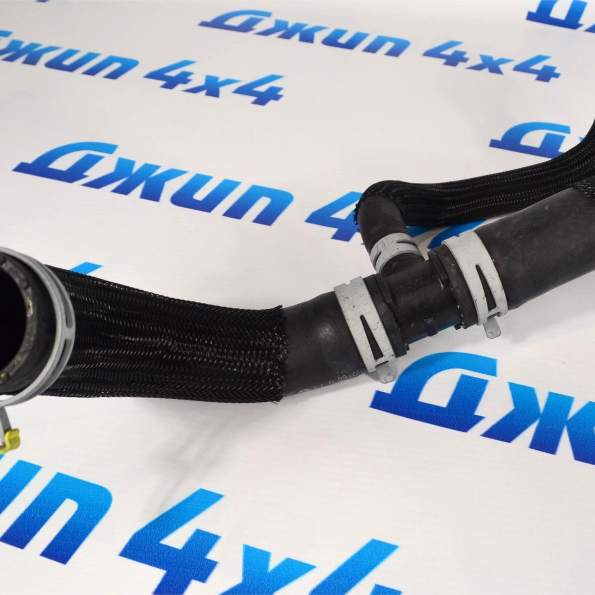 Патрубок радиатора нижнего Jeep Grand Cherokee WK2 V3.0CRD 52014834AD