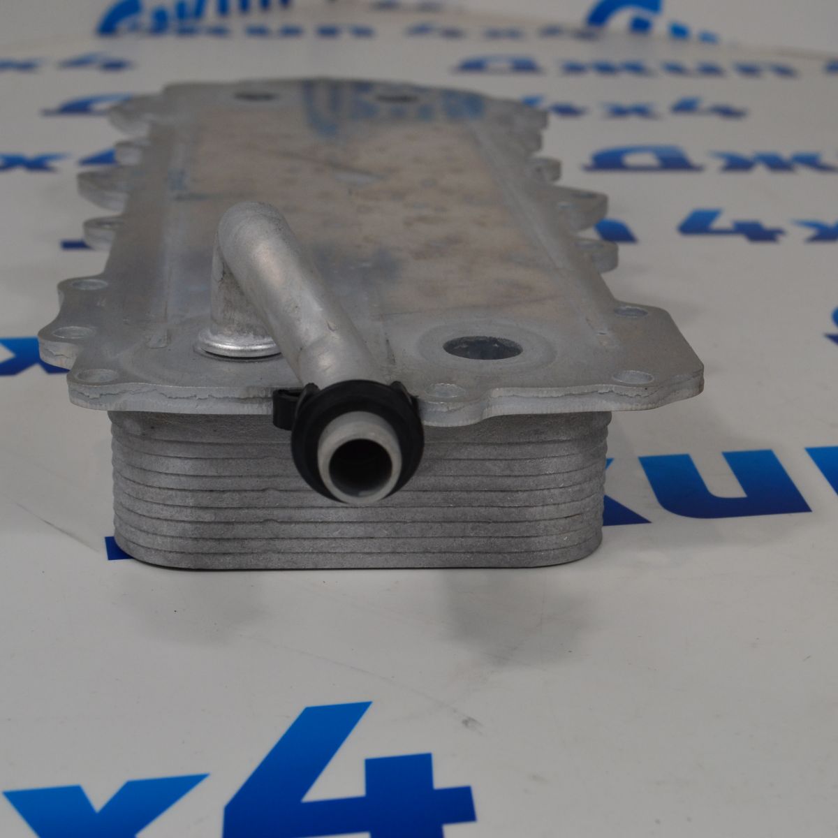 Радиатор масляный Range Rover L322/L405/Range Rover Sport L322/L494 V3.0SC/5.0SC LR039821