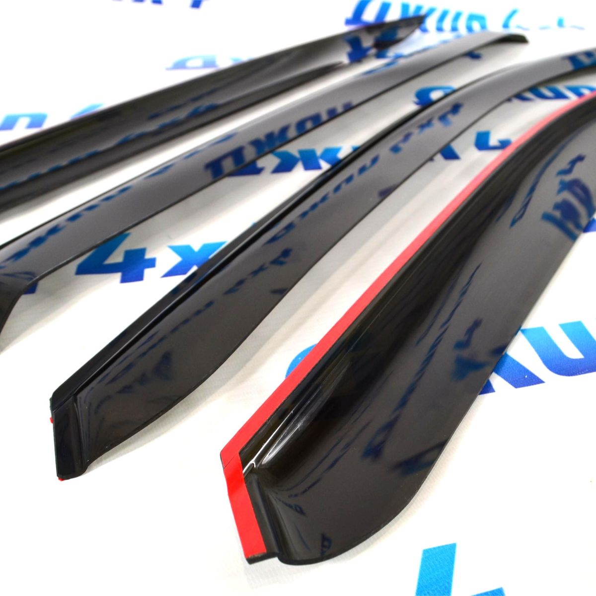 Дефлекторы окон Jeep Grand Cherokee WK2 (комплект) 82213118